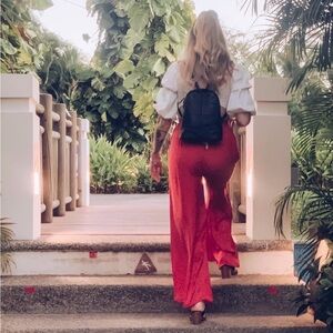 FREE ADD TO BUNDLE 🛍️
Dynamite Vibrant Red Wide Leg Pants